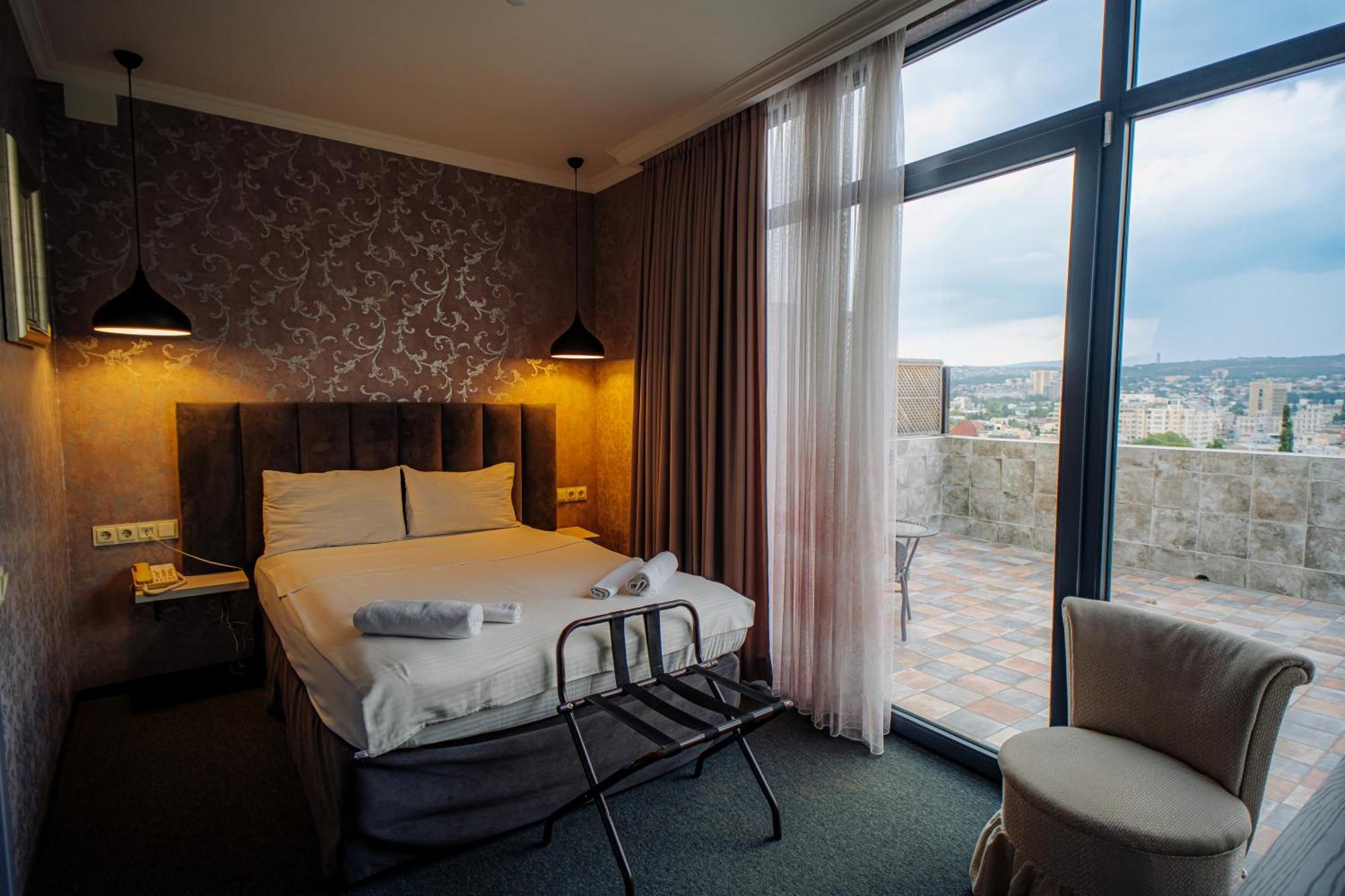 Hotel Day Inn 第比利斯 外观 照片
