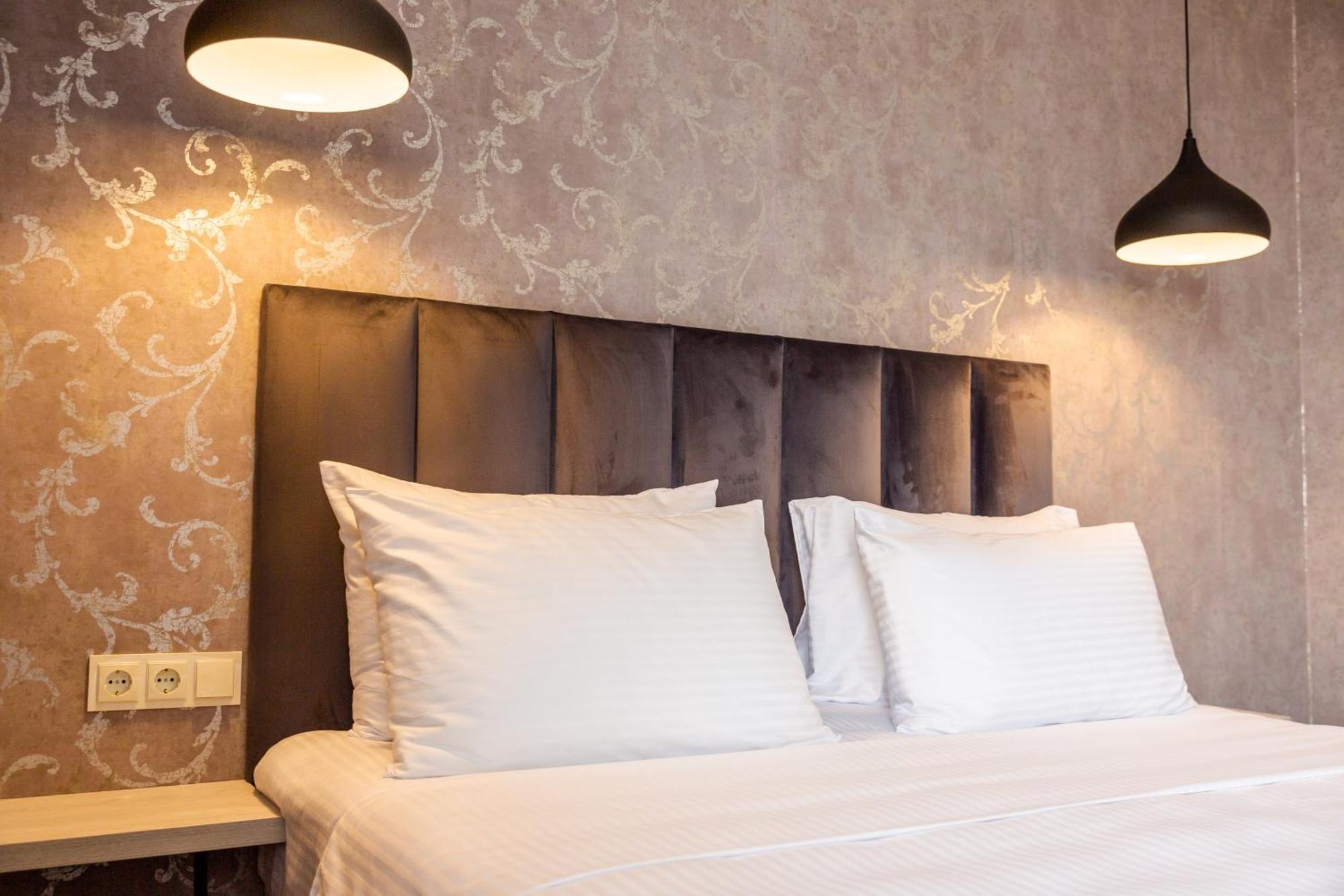 Hotel Day Inn 第比利斯 外观 照片