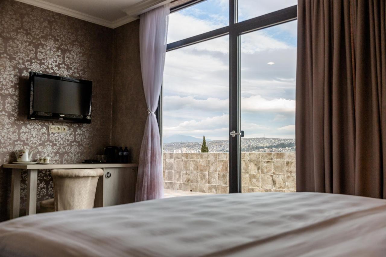 Hotel Day Inn 第比利斯 外观 照片